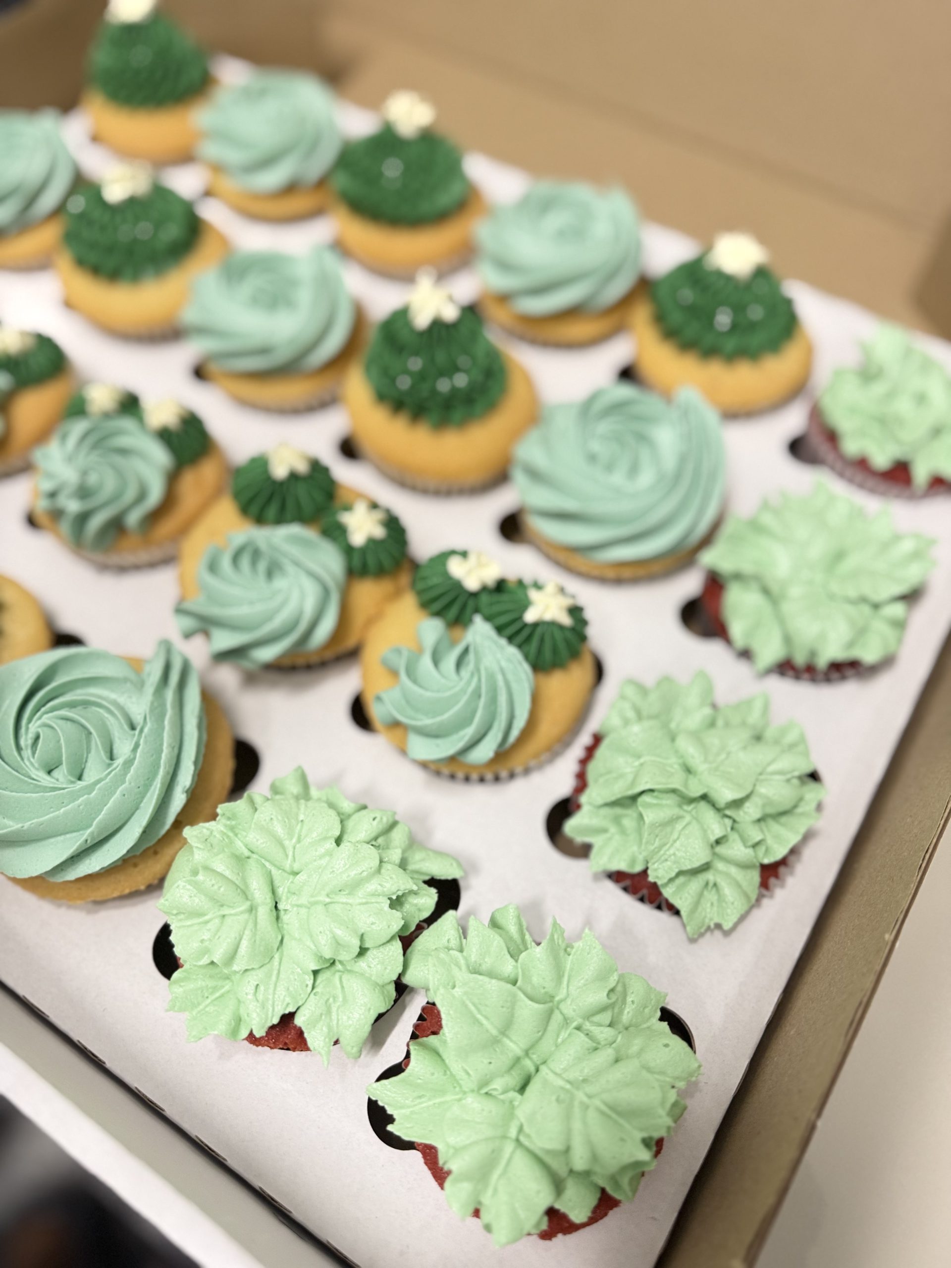 Box of Assorted Gourmet Cupcakes - Mixed Flavours - Image 2