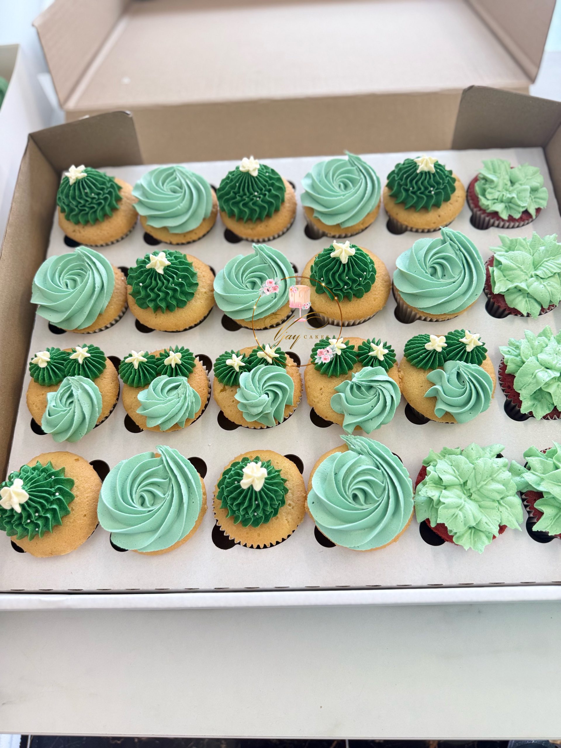 Box of Assorted Gourmet Cupcakes - Mixed Flavours