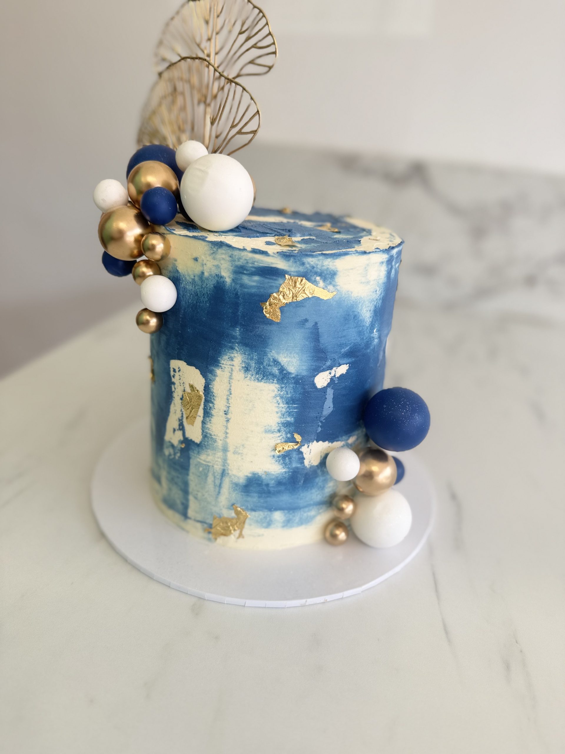 Abstract Blue & Gold Modern Birthday Cake
