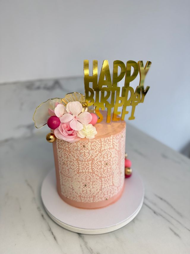 Elegant Damask Print Signature Cake