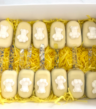 Adorable Teddy Bear Cakesicles