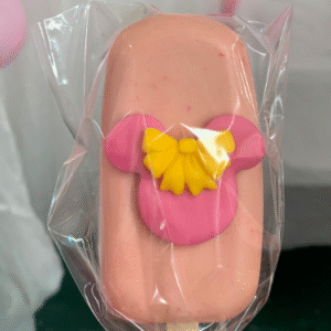 Pink Minnie Mouse Cakesicles